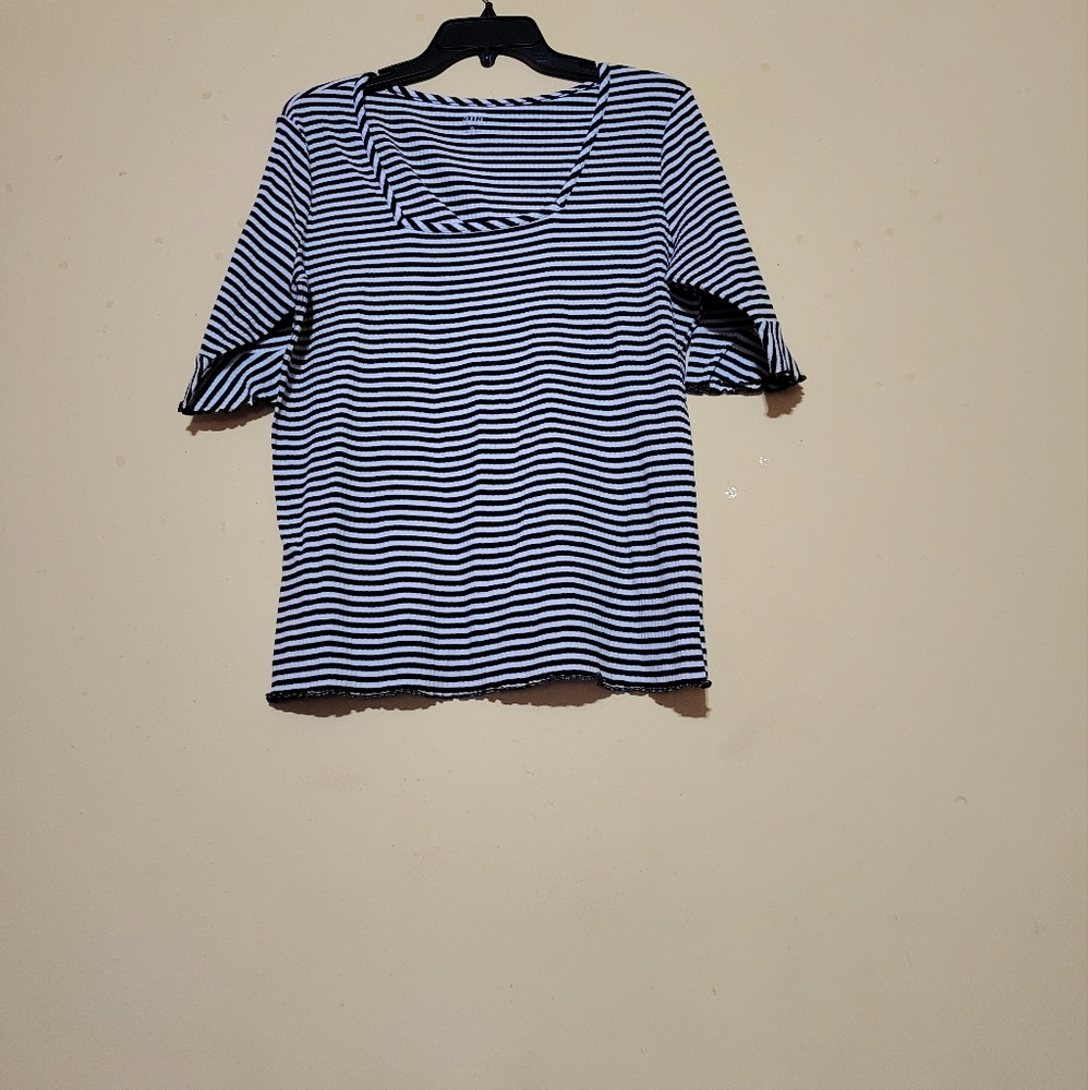 Ana short sleeve tee size XL